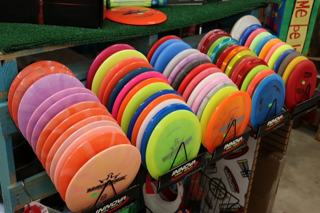 4 Best Disc Golf Discs for Beginners (Unbiased Reviews) The Golfing Pro